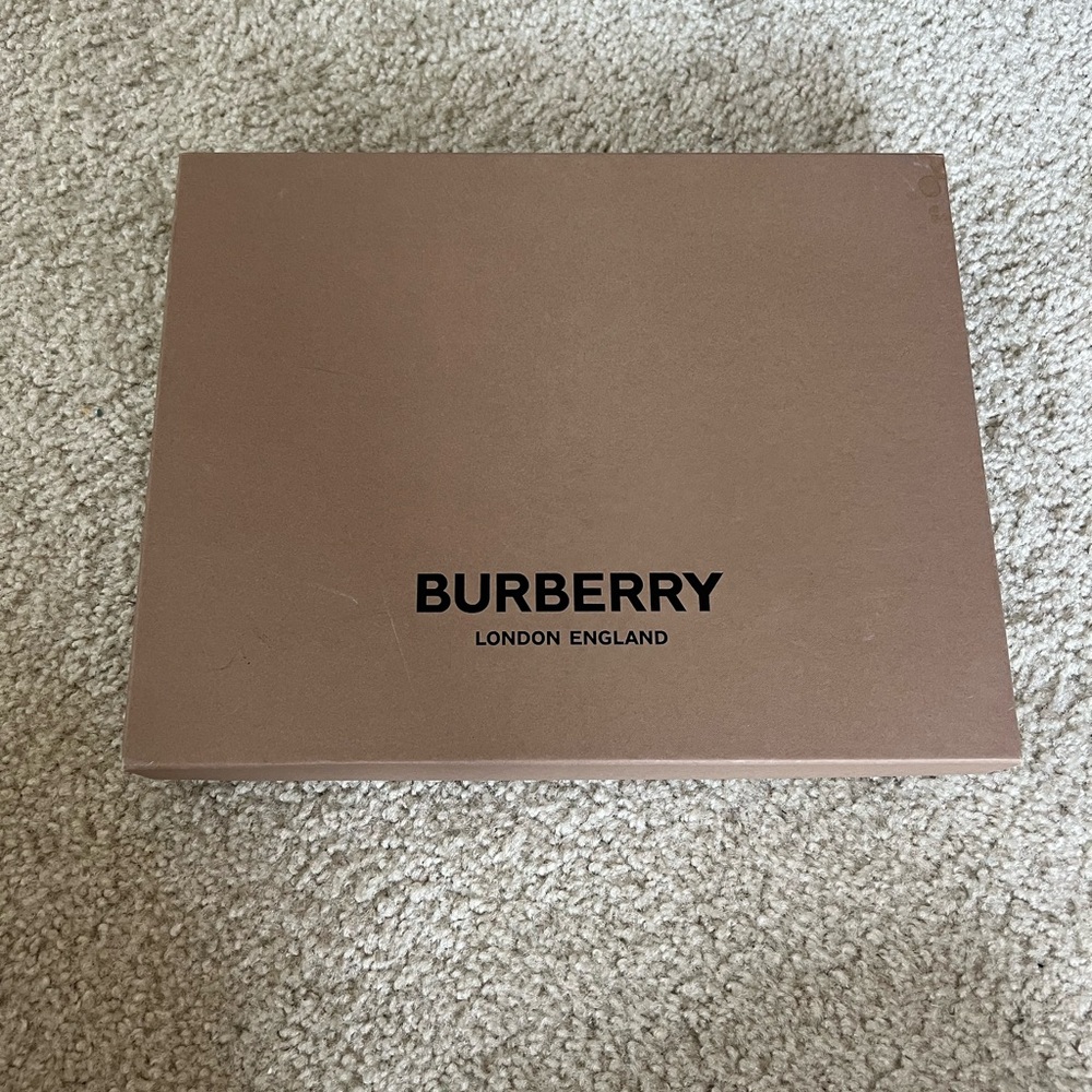 Burberry Tan Gift Box